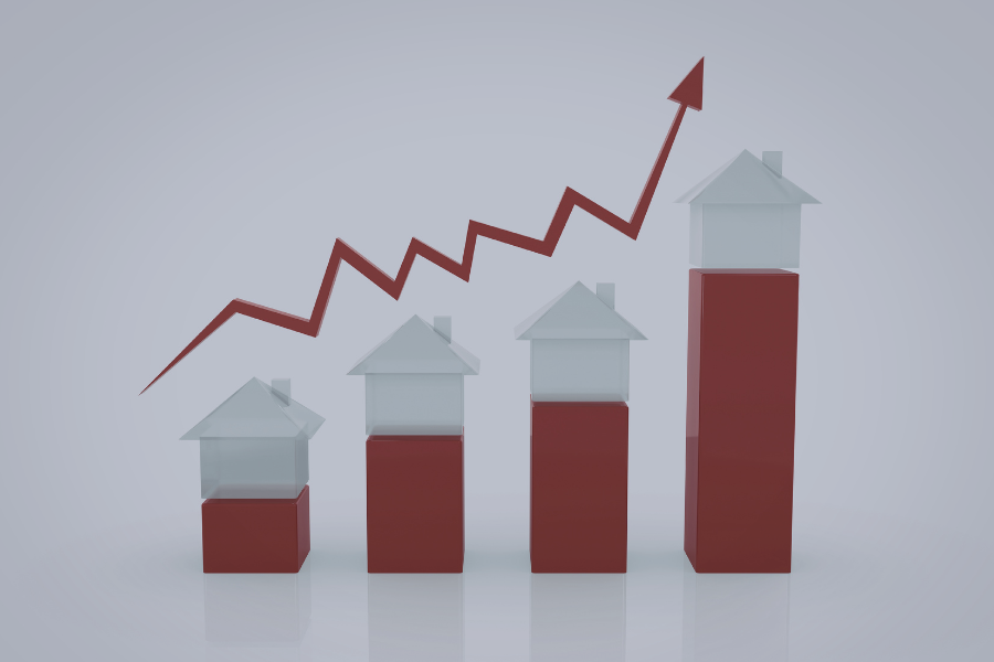 Illustration showing rising house bars with an upward arrow representing How Dynamic Pricing Works for Airbnb and increasing rental revenue.